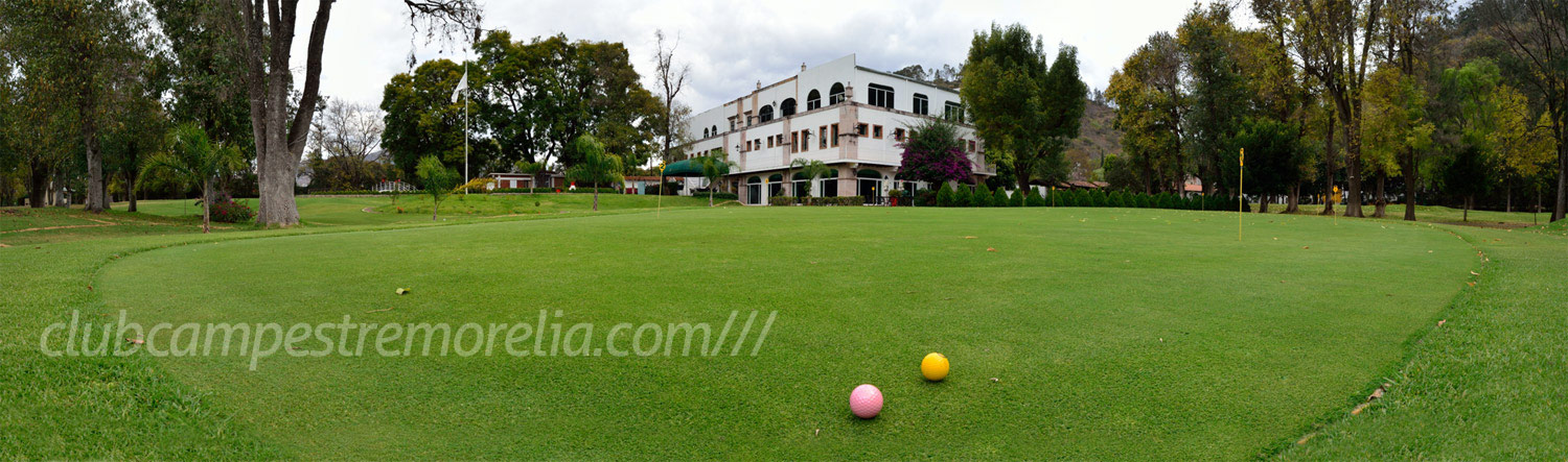 Casa Club y Green de práctica